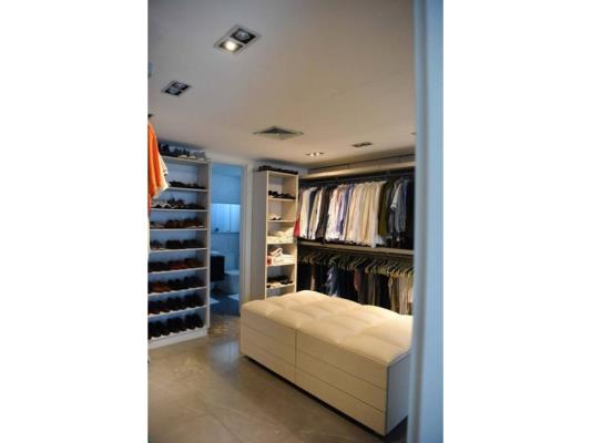 Bahia Esmeralda, Bella Vista