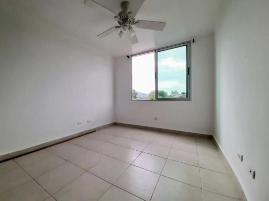 Clayton Park, Panamá