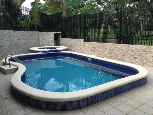 casa albrook, Ancón