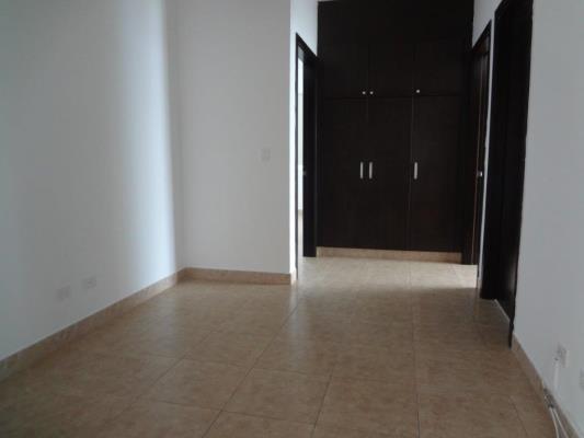 Titanium, Área Metropolitana