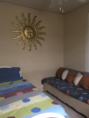 Costa Bay, Costa del Este