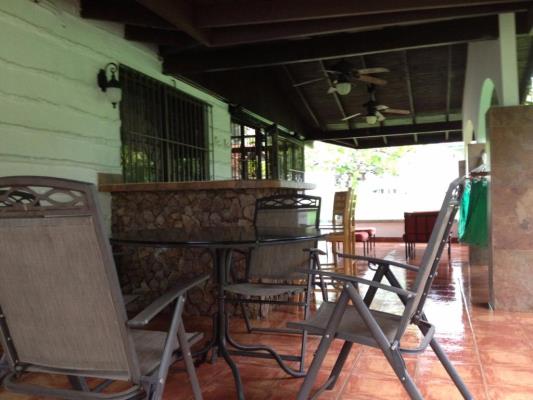 Bouganvillas, Las Lajas