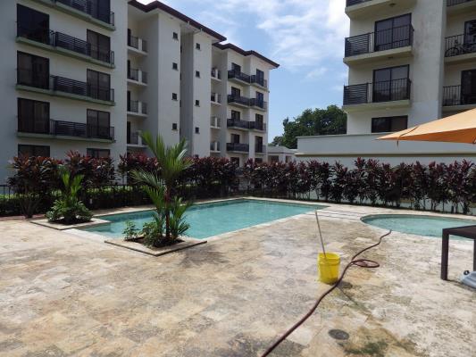 Embassy  Village, Curundú