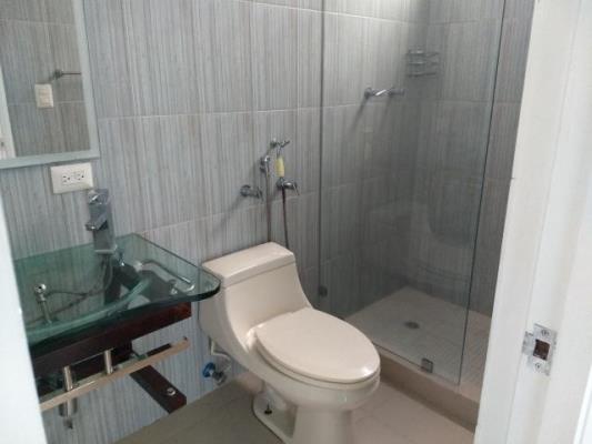 Met One, apartamento