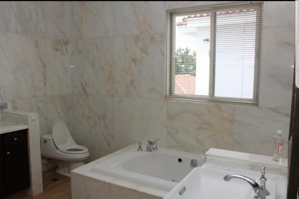 Fairway Estate , Área Metropolitana