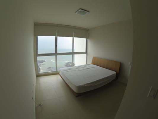 Oceanaire, Punta Pacifica