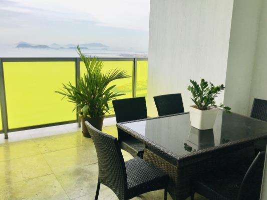 Yoo Panama, Avenida Balboa