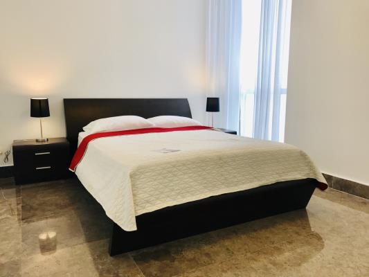 Yoo Panama, Avenida Balboa