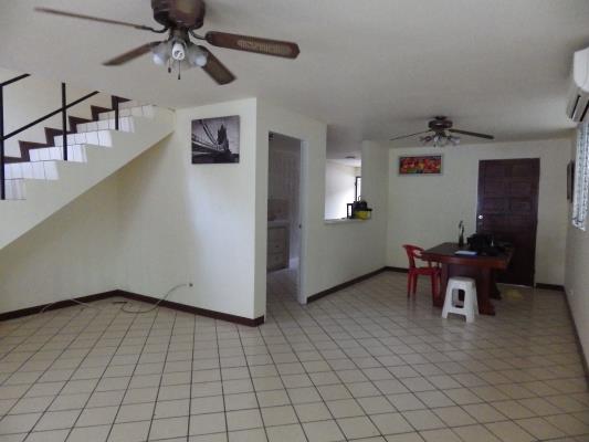 , Casa en alquiler en Betania | P2500169
