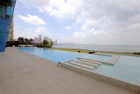 Grand Tower, Área Metropolitana