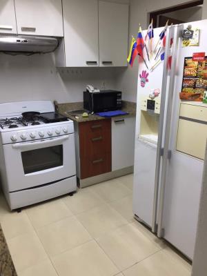 Grand Bay Tower, Avenida Balboa