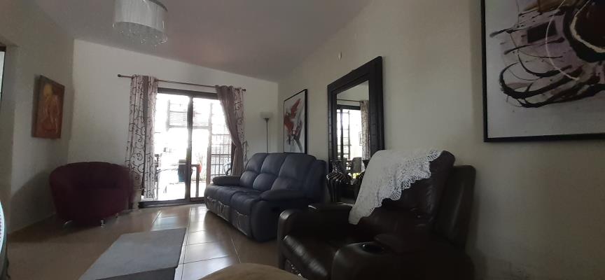 Hacienda Los Calderones, Puerto Caimito