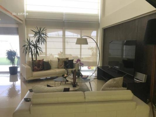 Costa Esmeralda, Juan Diaz