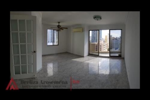 P.H. Atrium, El Cangrejo