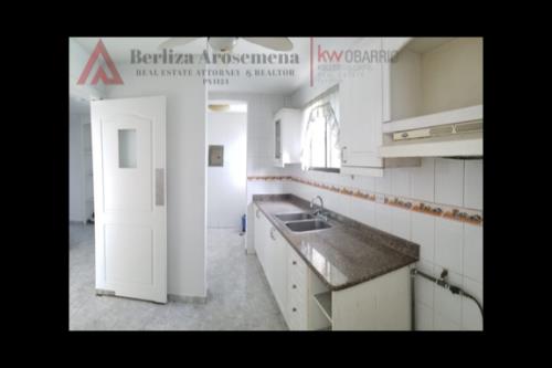 P.H. Atrium, Área Metropolitana