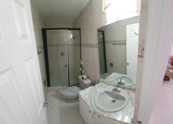 Condado Plaza, El Cangrejo