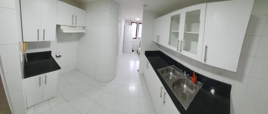 Condado Plaza, Apartamento en alquiler en El Cangrejo | Condado Plaza -  P2558661