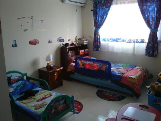 Urbanización del Lago, casa