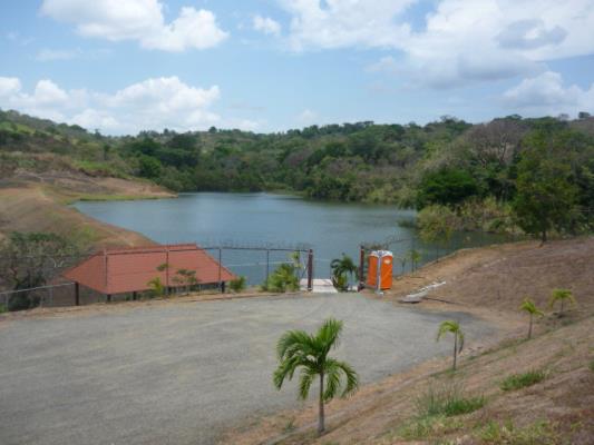 Urbanización del Lago, casa