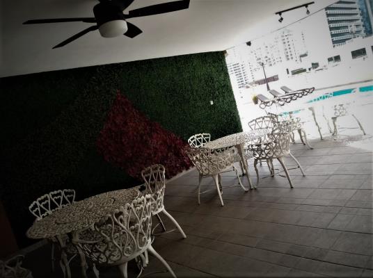 Torres Ebbelle, Bella Vista