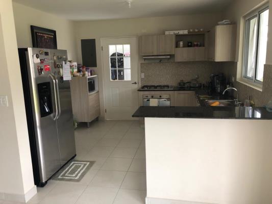 , Casa en alquiler en Barrio Colón | P2663346