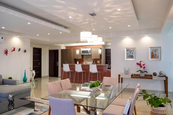 Top Towers, Área Metropolitana