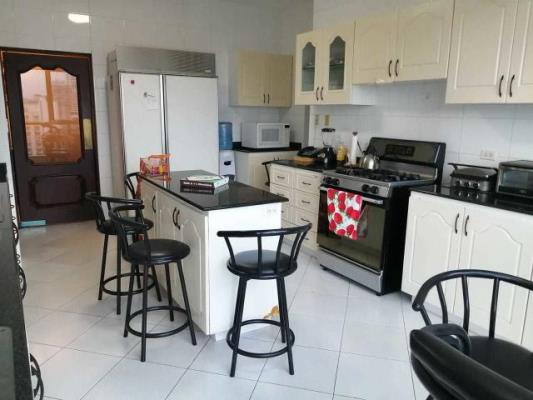 Plaza Miramar, Avenida Balboa