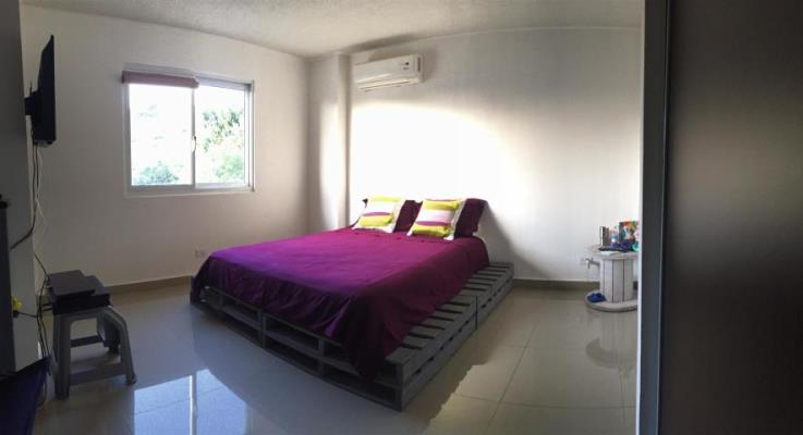 Altamira Gardens, Santa Clara