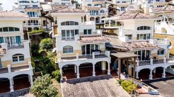 Tucan Arraijan, Arraiján