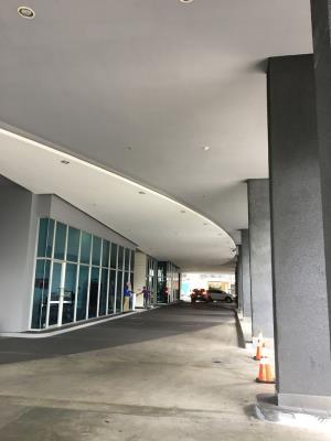 Yacht Club, Avenida Balboa