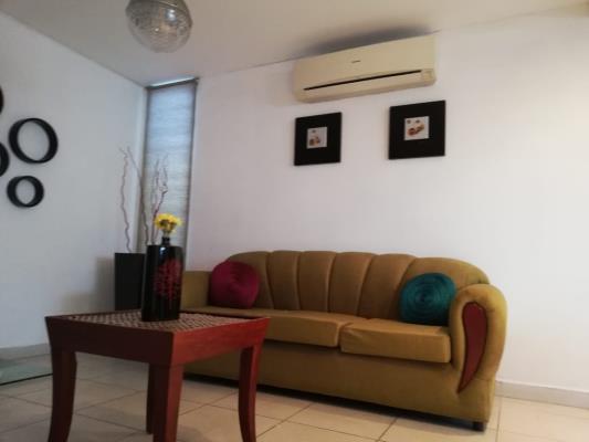 , Casa en alquiler en Barrio Colón | P2740381