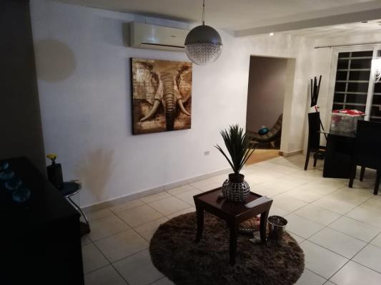 , Casa en alquiler en Barrio Colón | P2740381