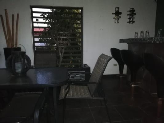, Casa en alquiler en Barrio Colón | P2740381