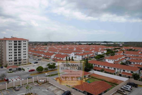 Torres de Versalles, Juan Diaz