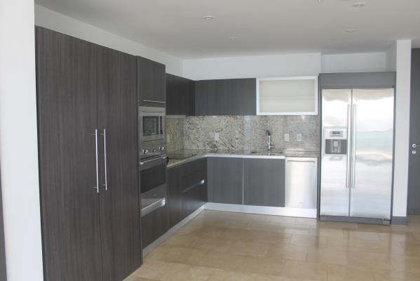 Trump Tower, Área Metropolitana