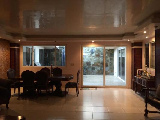 , Casa en alquiler en Rufina Alfaro | P2752855