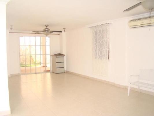 , Casa en alquiler en Betania | P2762095