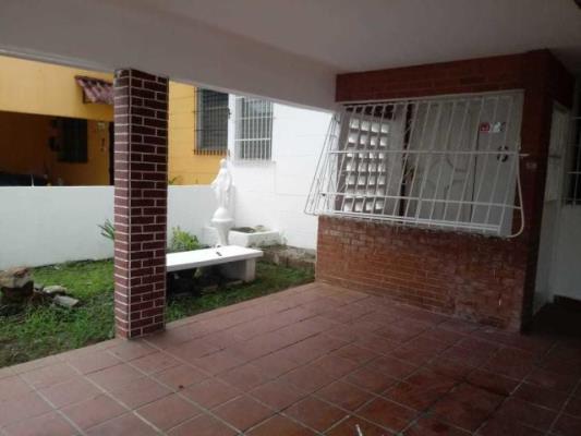 , Casa en alquiler en Parque Lefevre | P2824388