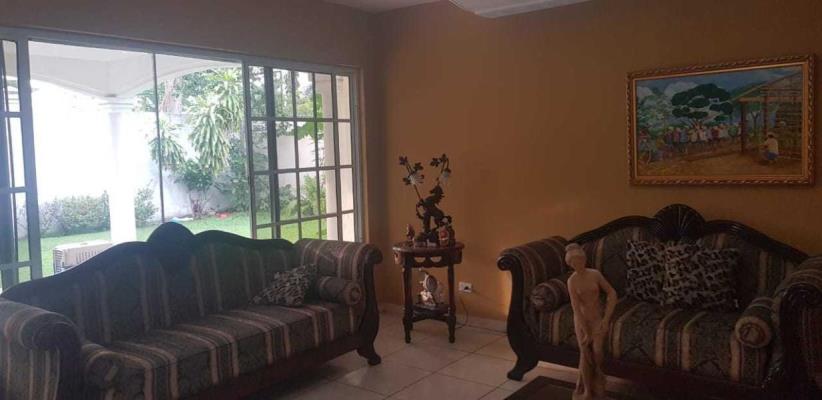 Costa Serena, Costa del Este