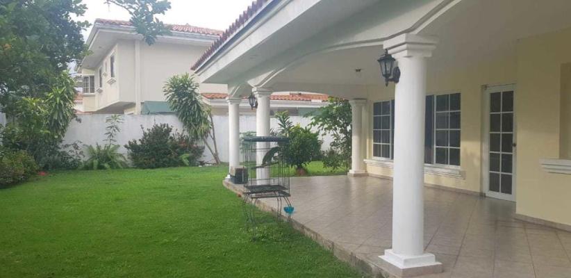 Costa Serena, Costa del Este