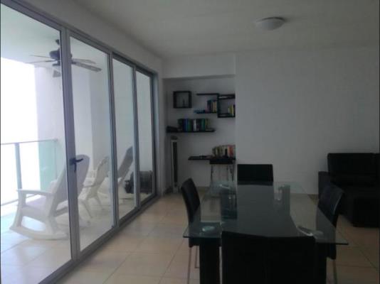 Oasis on the Bay, Área Metropolitana