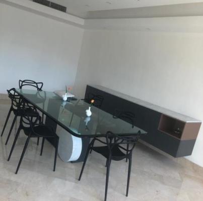 Peninsula, apartamento