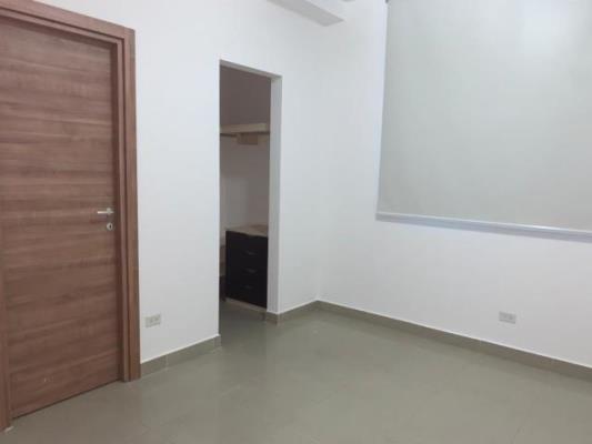 Latorraca, apartamento