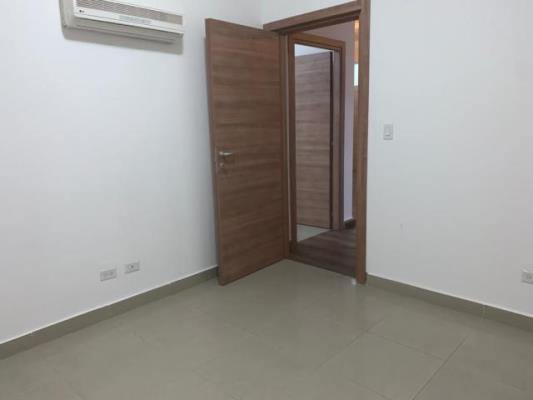 Latorraca, Área Metropolitana