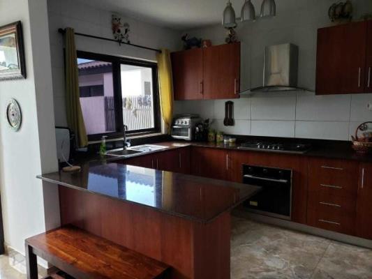 , Casa en alquiler en Barrio Colón | P2925734