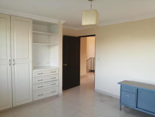 , Casa en alquiler en Betania | P2939825