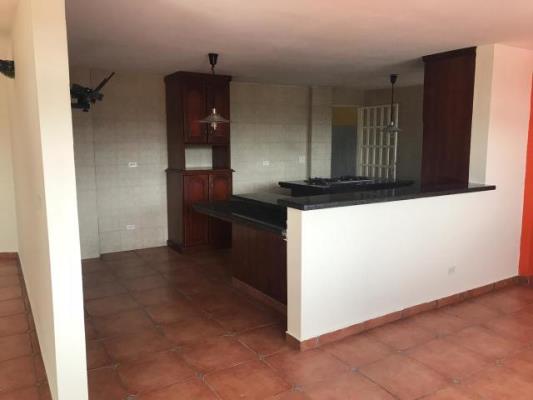 , Casa en alquiler en Betania | P2939874