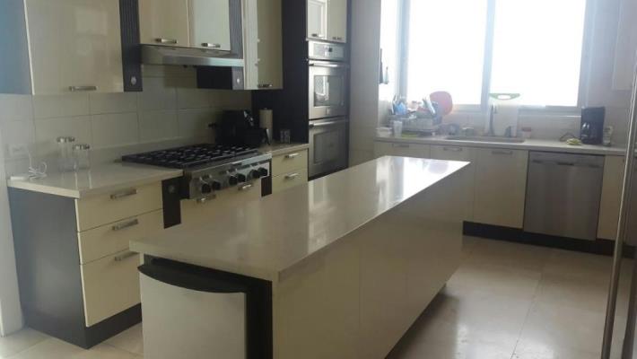 Ocean Two, Área Metropolitana