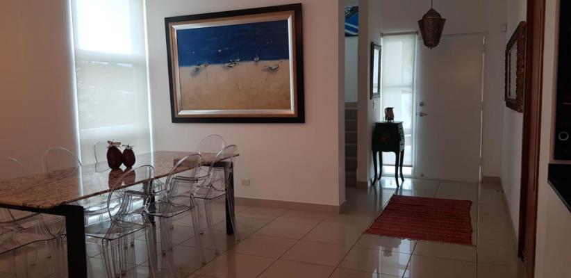 , Amelia Denis De Icaza