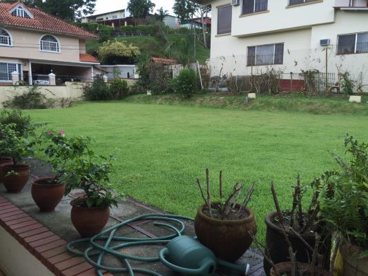 , Terreno en alquiler en Las Cumbres | P2956303